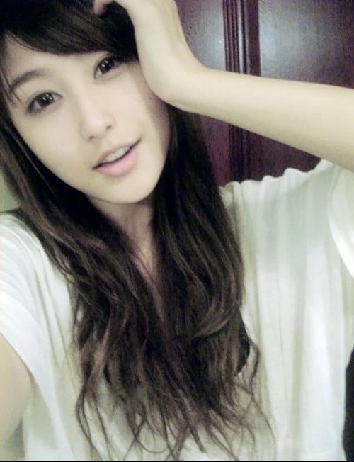 网红爆料美女自拍视频,美女自拍视频惊艳亮相,网友直呼美到窒息! 第2张 网红爆料美女自拍视频,美女自拍视频惊艳亮相,网友直呼美到窒息! 第2张