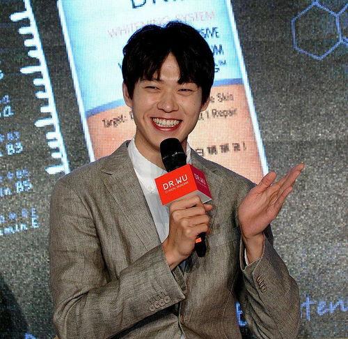 娱乐圈一线吃瓜人,揭秘明星幕后故事 第3张 娱乐圈一线吃瓜人,揭秘明星幕后故事 第3张